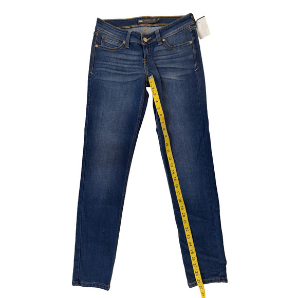 Levis Jeans Womens 1/25 Blue Skinny Low Rise Demi Curve Stretch Denim Pants - Picture 9 of 9